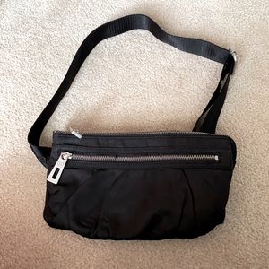 Lululemon belt bag